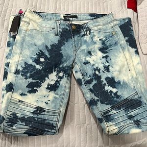 really nice jeans.Work custom jeans.final sales